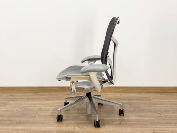 Herman Miller Mirra