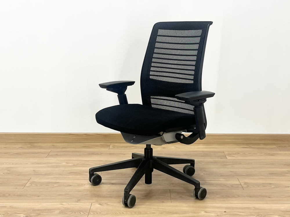 Steelcase Think V2