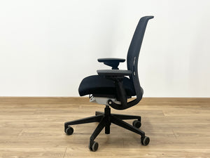 Steelcase Think V2
