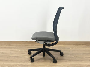 Steelcase Think V2