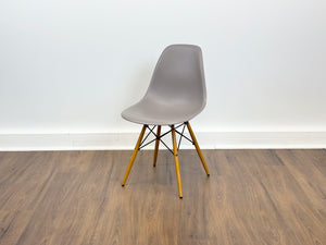 Vitra Eames Plastic Gris