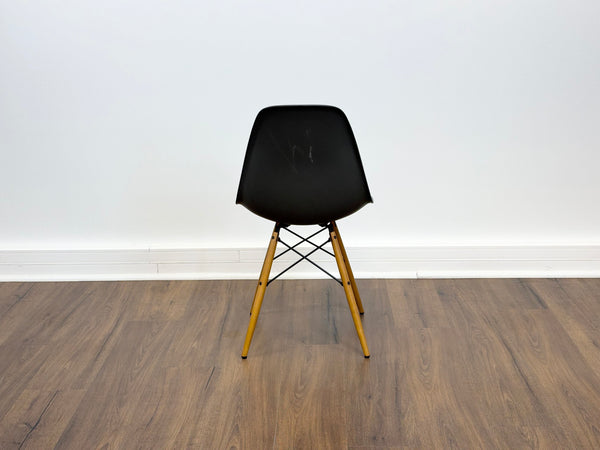 Vitra Eames Plastic Antracite