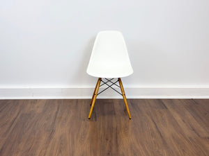 Vitra Eames Plastic Blanc
