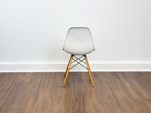 Vitra Eames Plastic Blanc