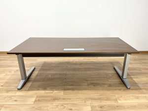 Steelcase 200