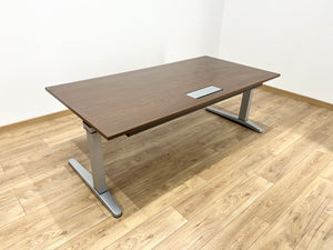 Steelcase 200