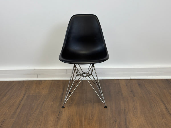 Vitra Eames Plastic Noir