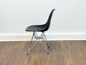 Vitra Eames Plastic Noir