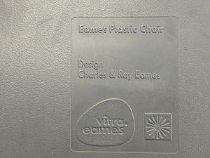 Vitra Eames Plastic Noir