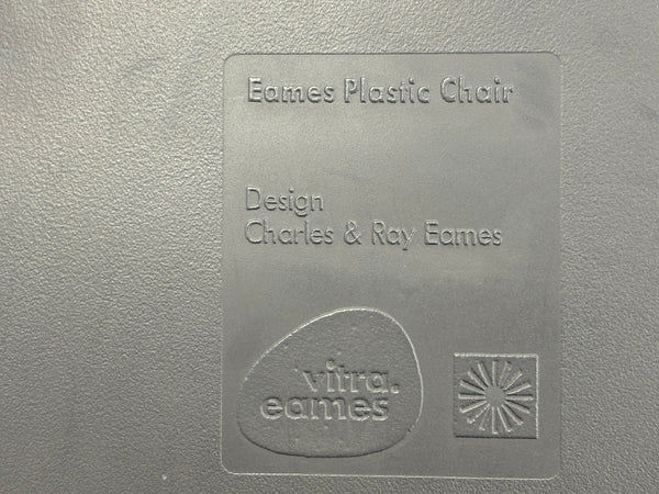 Vitra Eames Plastic Noir
