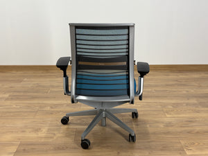 Steelcase Think V2