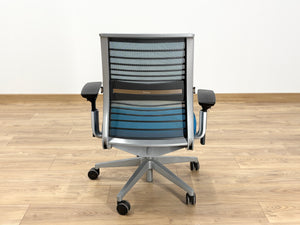 Steelcase Think V2