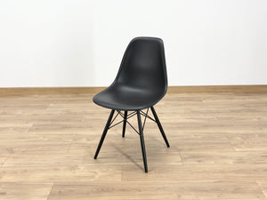 Vitra Eames Plastic Noir