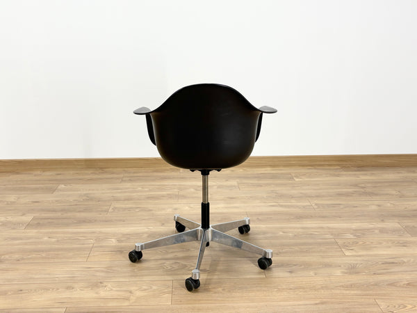 Vitra Eames Plastic