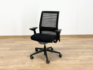 Steelcase Think V2