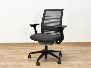 Steelcase Think V2