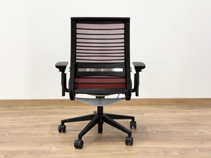 Steelcase Think V2