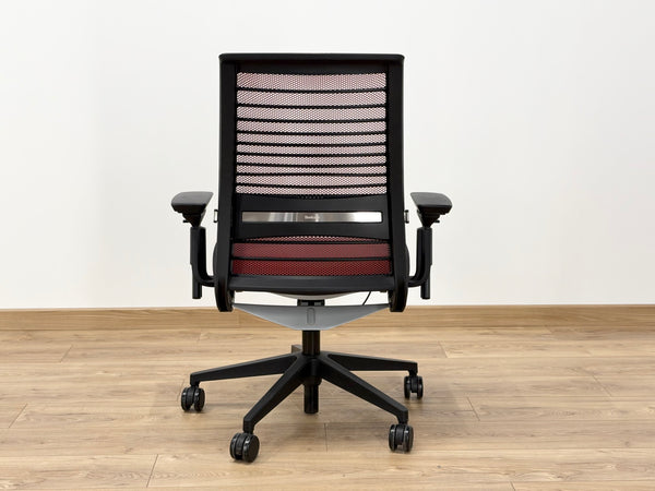 Steelcase Think V2