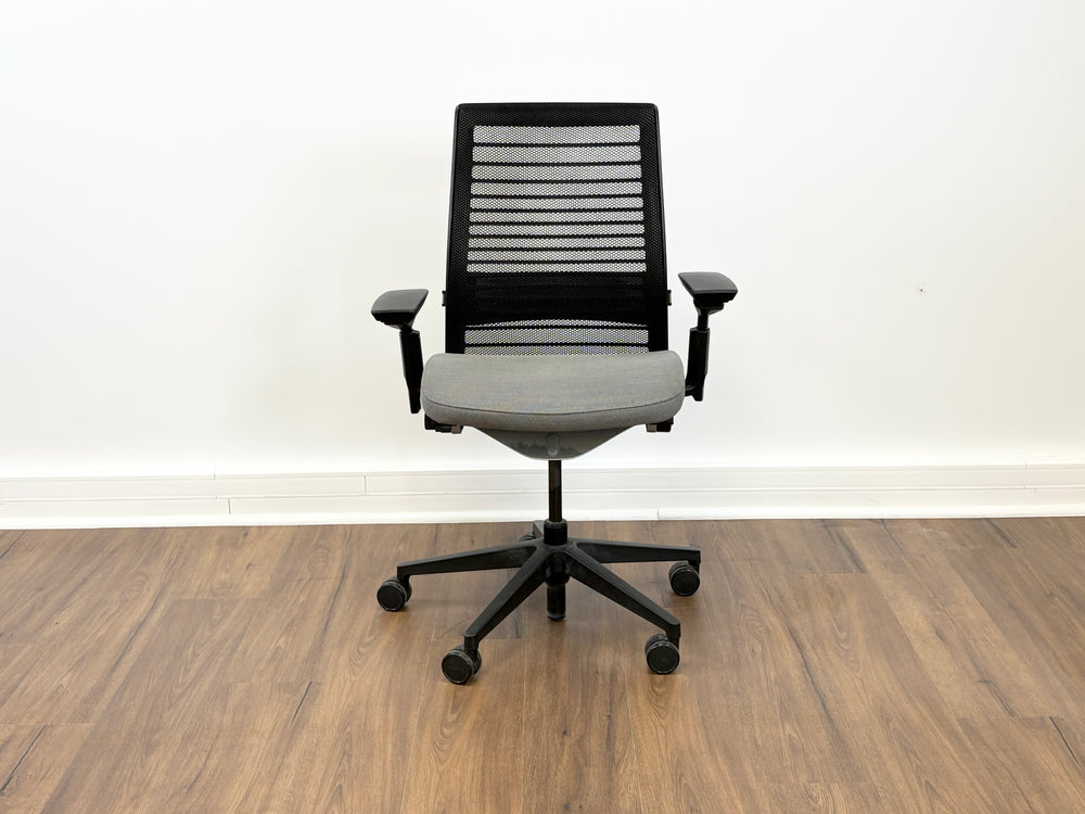 Steelcase Think V2