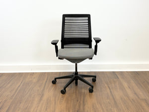 Steelcase Think V2