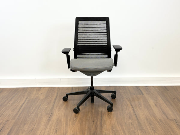 Steelcase Think V2
