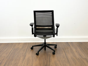 Steelcase Think V2