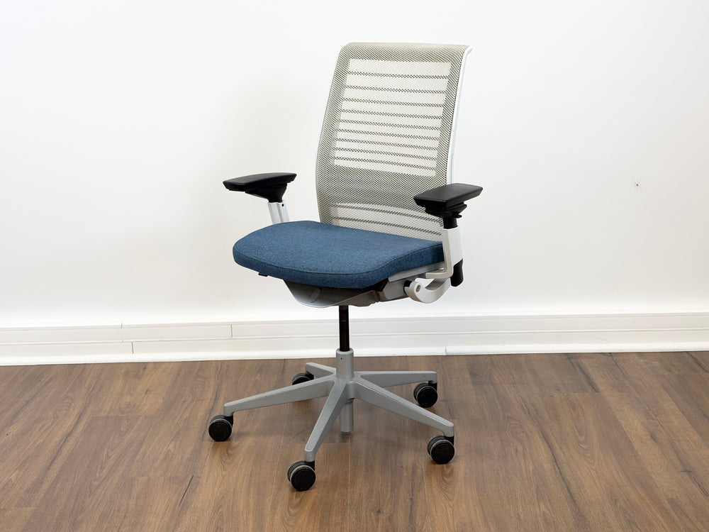 Steelcase Think V2