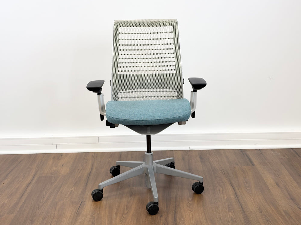 Steelcase Think V2
