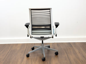 Steelcase Think V2