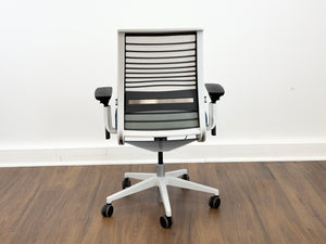 Steelcase Think V2