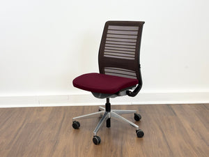 Steelcase Think V2