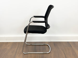 Interstuhl Goal-Air 570G