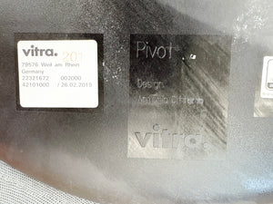 Vitra Pivot High Stool