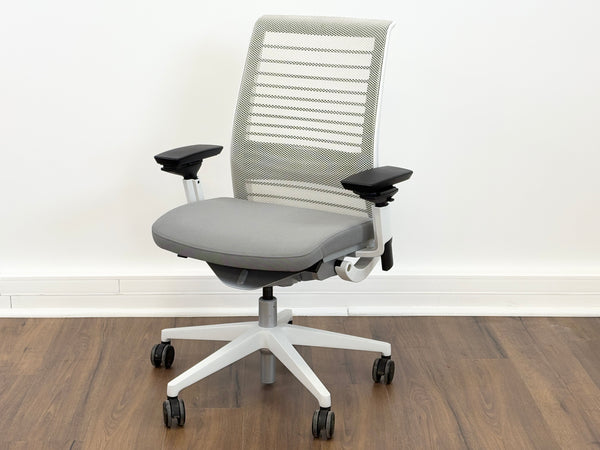 Steelcase Think V2