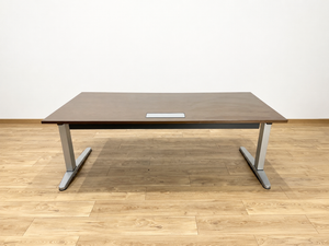 Steelcase 200